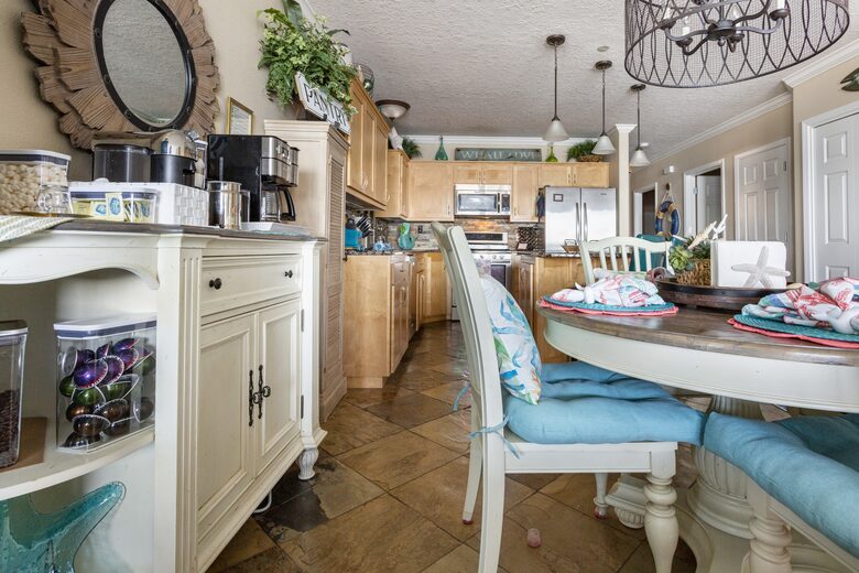 Whale Cove Oceanfront Dream - Depoe Bay, Oregon