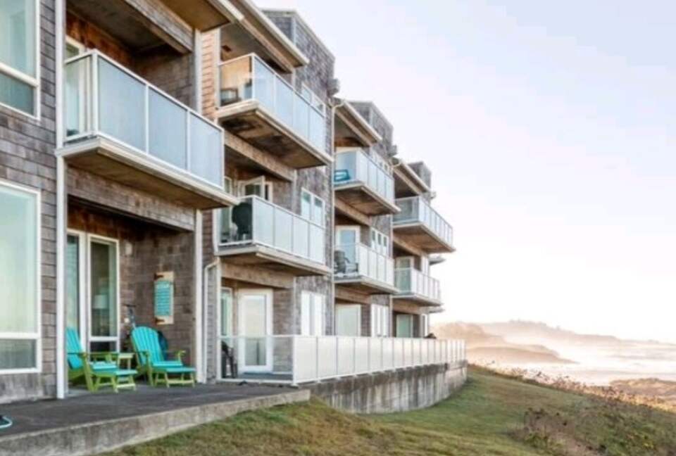 Whale Cove Oceanfront Dream - Depoe Bay, Oregon