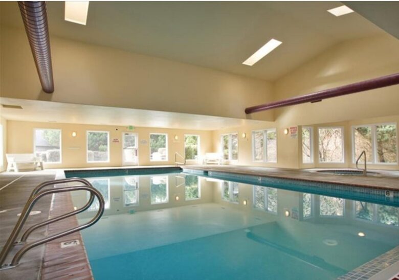 Whale Cove Oceanfront Dream - Depoe Bay, Oregon