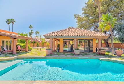 Stunning Scottsdale Tuscany Estate - Scottsdale, Arizona