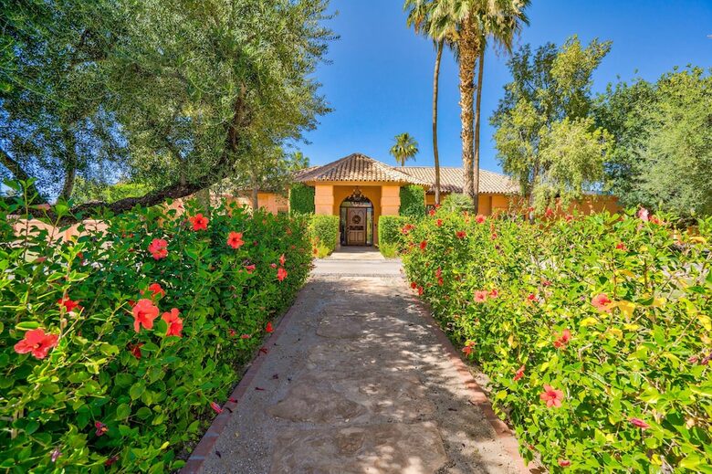 Stunning Scottsdale Tuscany Estate - Scottsdale, Arizona