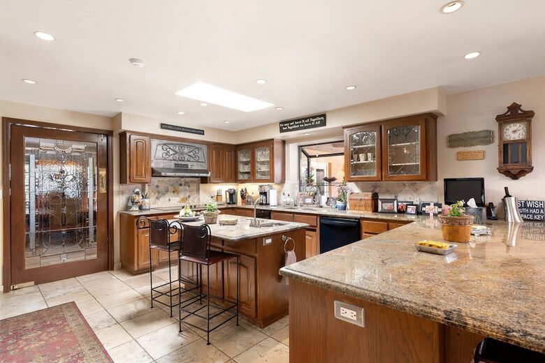 Stunning Scottsdale Tuscany Estate - Scottsdale, Arizona