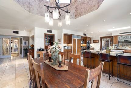 Stunning Scottsdale Tuscany Estate - Scottsdale, Arizona