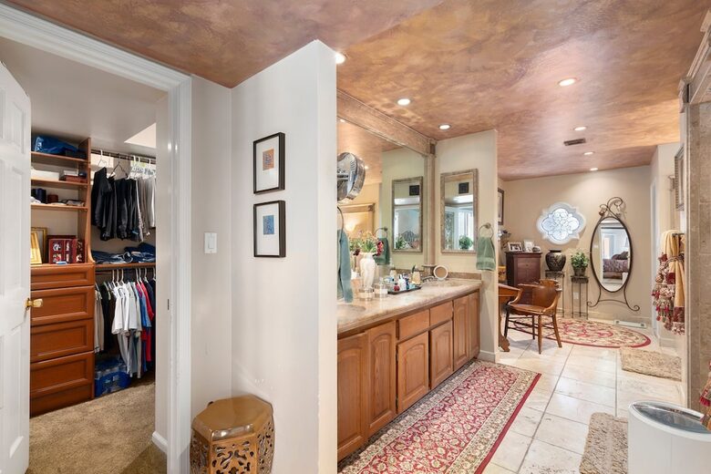 Stunning Scottsdale Tuscany Estate - Scottsdale, Arizona