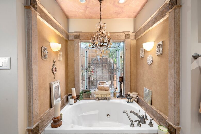 Stunning Scottsdale Tuscany Estate - Scottsdale, Arizona