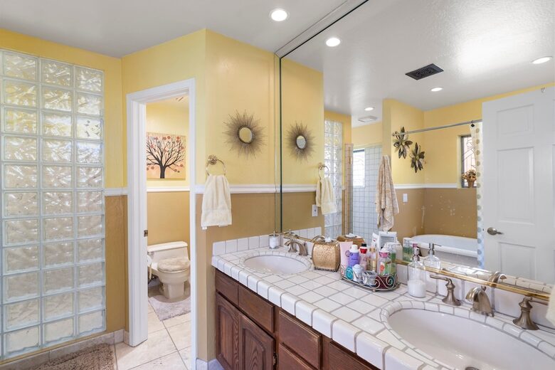 Stunning Scottsdale Tuscany Estate - Scottsdale, Arizona