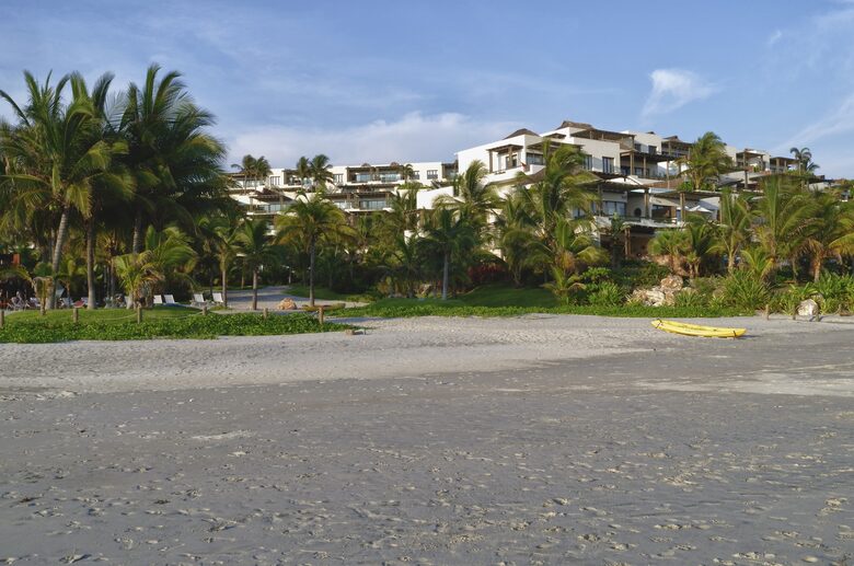 Los Veneros - Punta de Mita / Playa de Estiladeras, Mexico