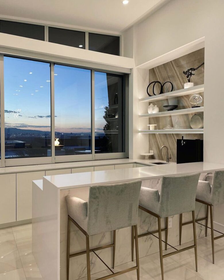 Stunning Modern Las Vegas Retreat - Henderson, Nevada