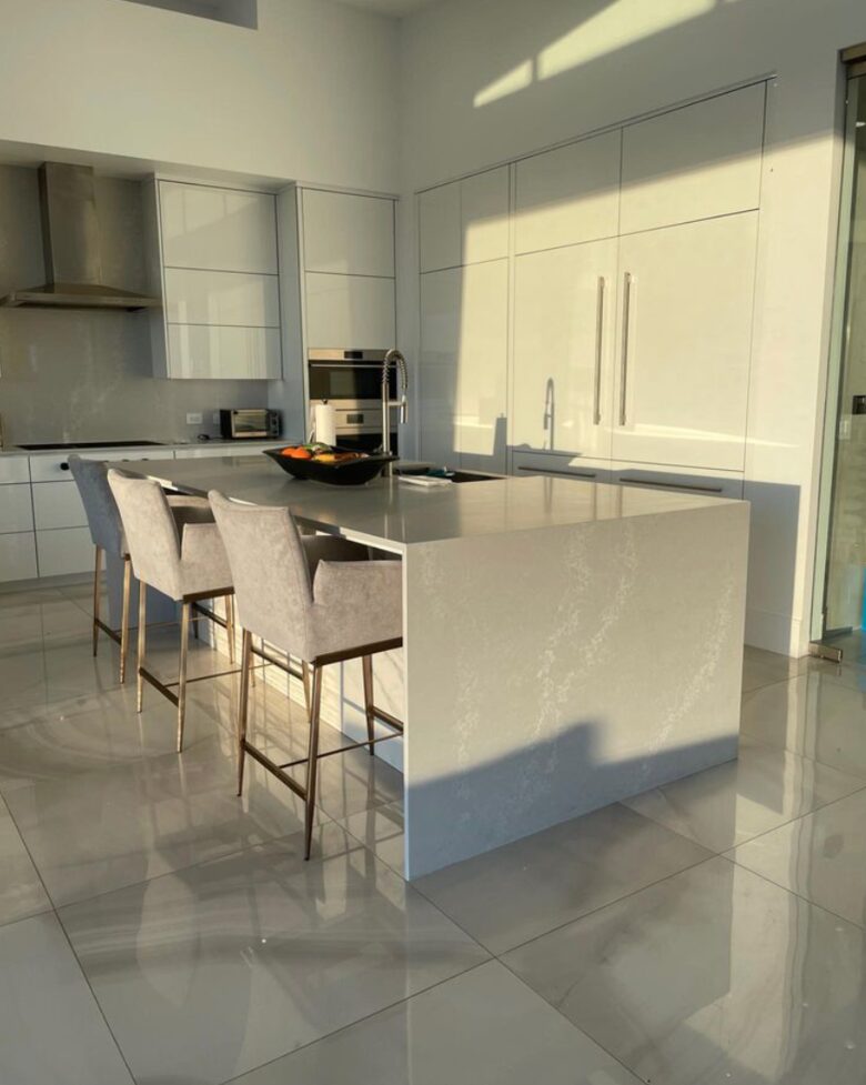 Stunning Modern Las Vegas Retreat - Henderson, Nevada