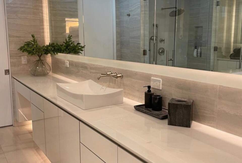 Stunning Modern Las Vegas Retreat - Henderson, Nevada