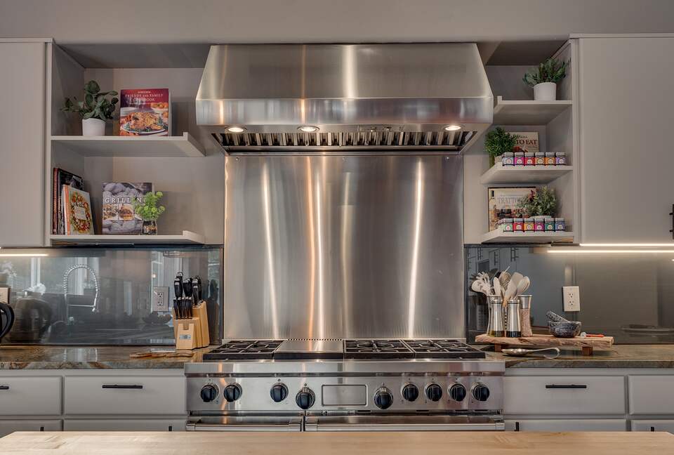 Luxury Modern Home Minutes from the Lake and Ski Slopes - Incline Village, Lake Tahoe. - Incline Village, Nevada