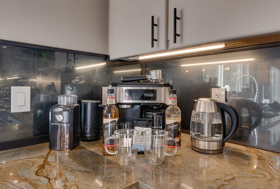 Luxury Modern Home Minutes from the Lake and Ski Slopes - Incline Village, Lake Tahoe. - Incline Village, Nevada