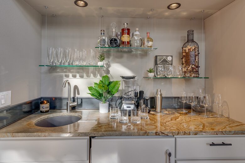 Luxury Modern Home Minutes from the Lake and Ski Slopes - Incline Village, Lake Tahoe. - Incline Village, Nevada