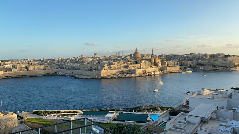 Luxury Seafront Penthouse Valletta - Sliema, Malta