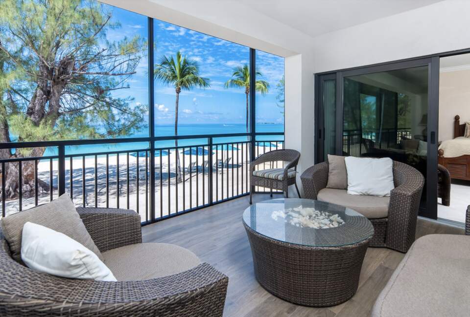 Beautiful Beachfront at Casa Caribe - Grand Cayman - George Town, Cayman Islands