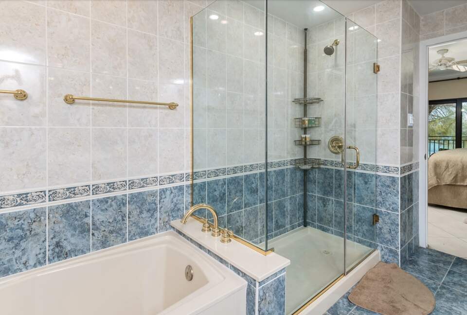 Beautiful Beachfront at Casa Caribe - Grand Cayman - George Town, Cayman Islands