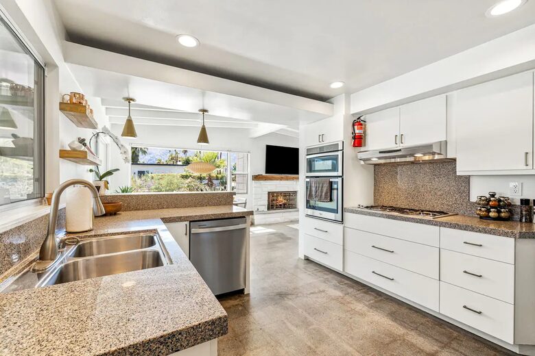 Mid Century Dream-Street Legal Golf Cart Included - Palm Springs, California