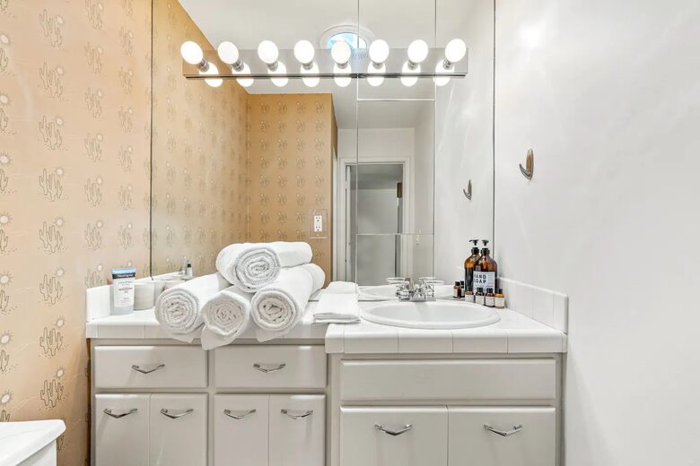 Mid Century Dream-Street Legal Golf Cart Included - Palm Springs, California