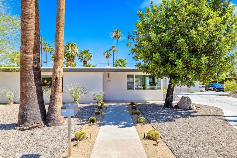 Mid Century Dream-Street Legal Golf Cart Included - Palm Springs, California