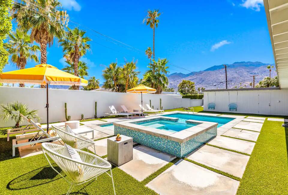 Mid Century Dream-Street Legal Golf Cart Included - Palm Springs, California