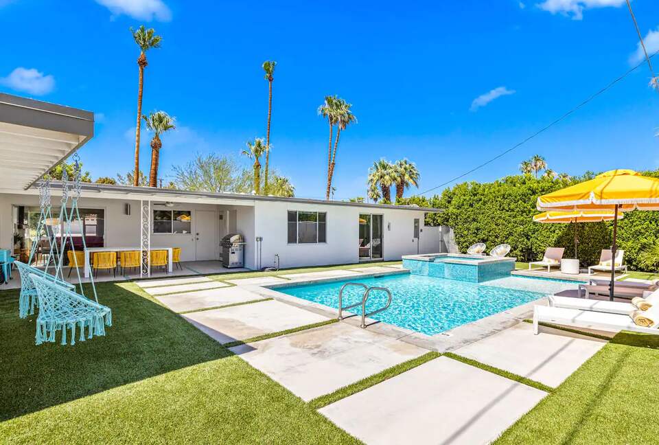 Mid Century Dream-Street Legal Golf Cart Included - Palm Springs, California