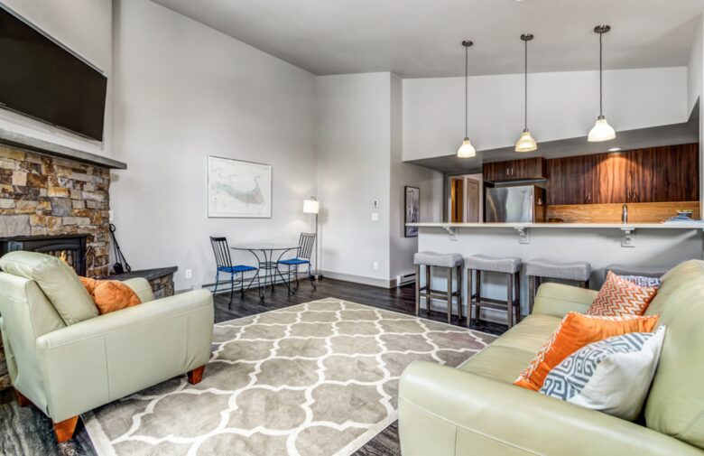 Tranquil Escape with Views of Mount Royal - Frisco, Colorado