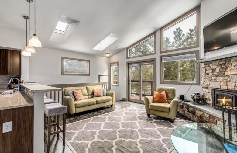 Tranquil Escape with Views of Mount Royal - Frisco, Colorado