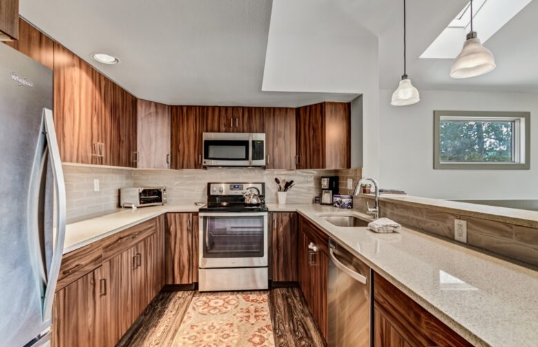 Tranquil Escape with Views of Mount Royal - Frisco, Colorado