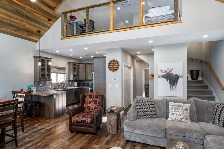 Georgetown Lake Recreational Wonderland - Anaconda, Montana