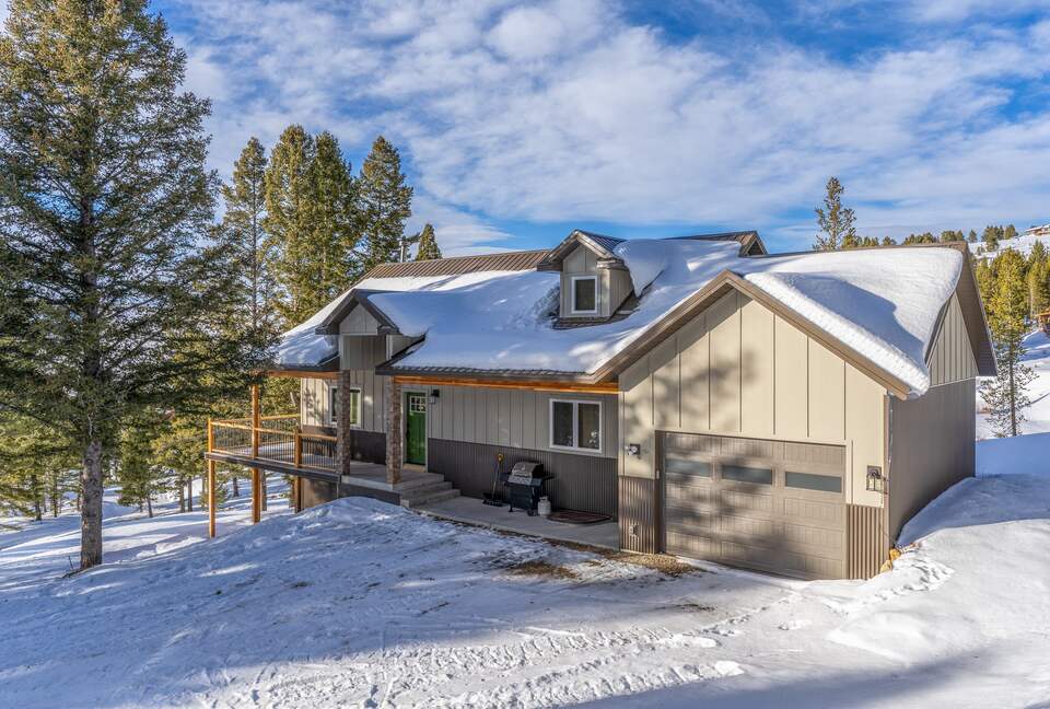 Georgetown Lake Recreational Wonderland - Anaconda, Montana