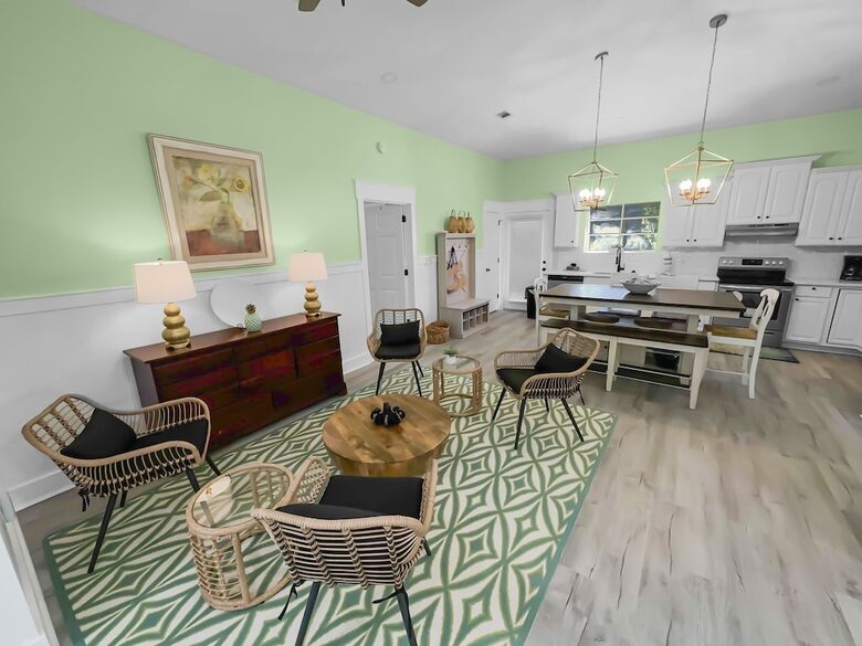 Bonaire Cay Beach Getaway |Charming House and Carriage House + 2 Golf Carts! - Destin, Florida