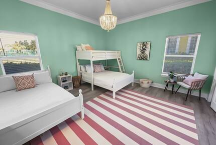 Bonaire Cay Beach Getaway |Charming House and Carriage House + 2 Golf Carts! - Destin, Florida