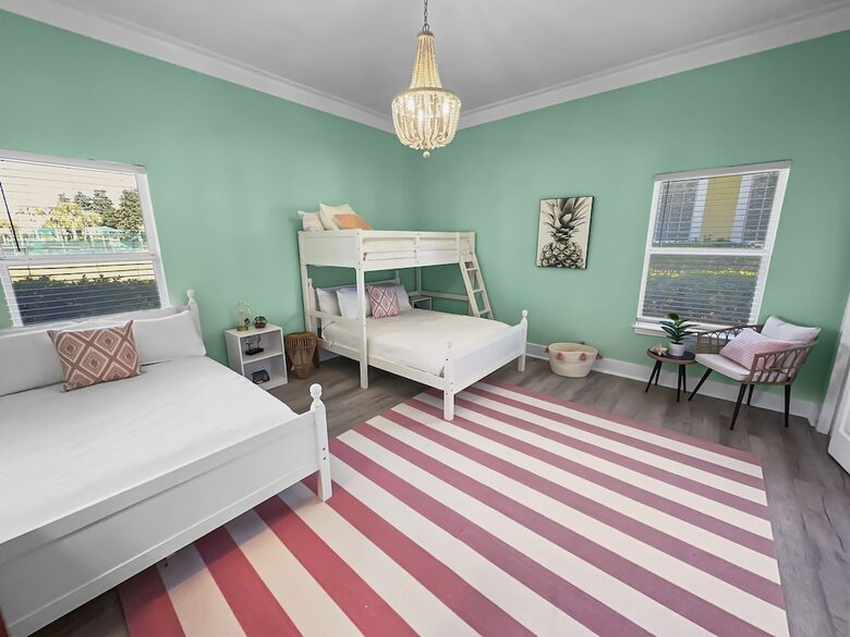 Bonaire Cay Beach Getaway |Charming House and Carriage House + 2 Golf Carts! - Destin, Florida