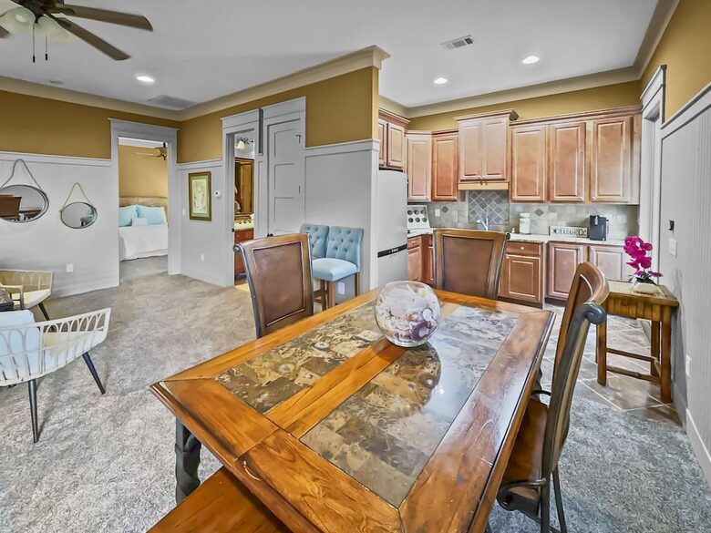 Bonaire Cay Beach Getaway |Charming House and Carriage House + 2 Golf Carts! - Destin, Florida