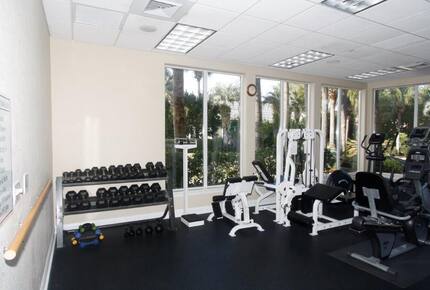 Bonaire Cay Beach Getaway |Charming House and Carriage House + 2 Golf Carts! - Destin, Florida