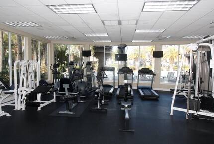 Bonaire Cay Beach Getaway |Charming House and Carriage House + 2 Golf Carts! - Destin, Florida