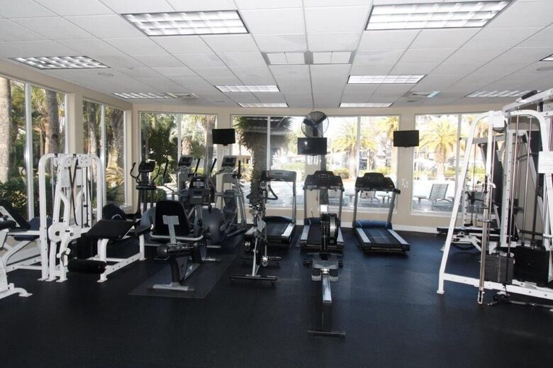 Bonaire Cay Beach Getaway |Charming House and Carriage House + 2 Golf Carts! - Destin, Florida