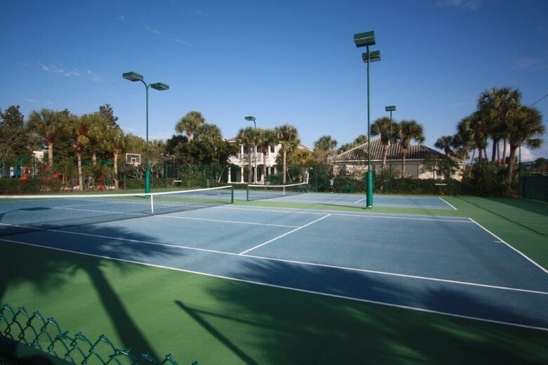 Bonaire Cay Beach Getaway |Charming House and Carriage House + 2 Golf Carts! - Destin, Florida