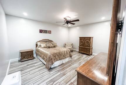 Watertown Escape | Sauna + Gym | Private Community - Watertown, New York