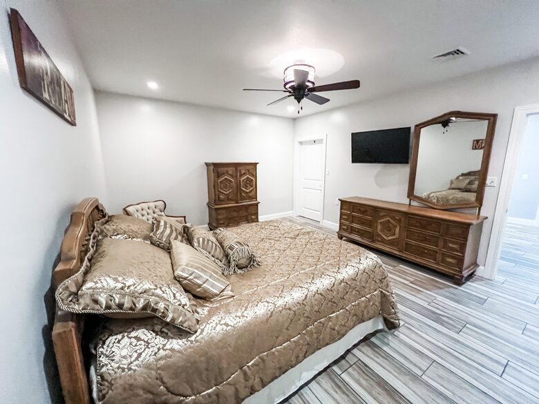 Watertown Escape | Sauna + Gym | Private Community - Watertown, New York