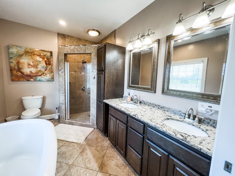 Watertown Escape | Sauna + Gym | Private Community - Watertown, New York