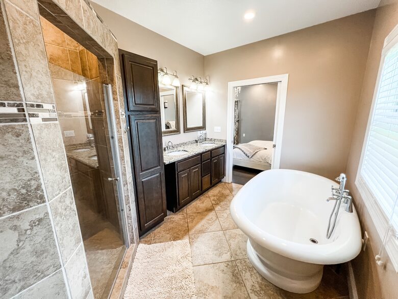 Watertown Escape | Sauna + Gym | Private Community - Watertown, New York