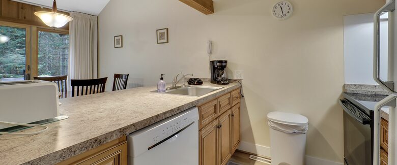 Harbor Cove | Quaint Michigan Outdoor Getaway - Harbor Springs, Michigan