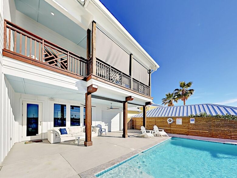 Modern Seaside Farmhouse - Rockport, Texas