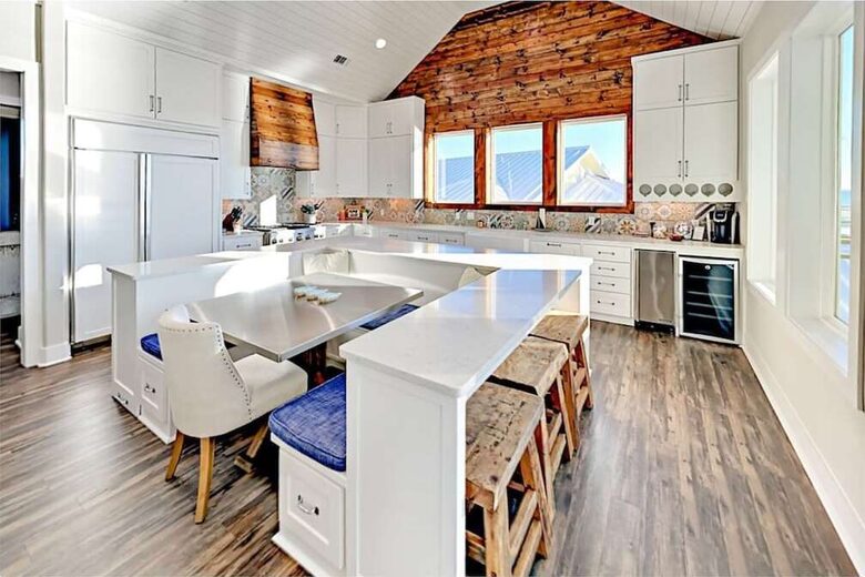 Modern Seaside Farmhouse - Rockport, Texas
