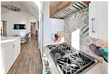 Modern Seaside Farmhouse - Rockport, Texas