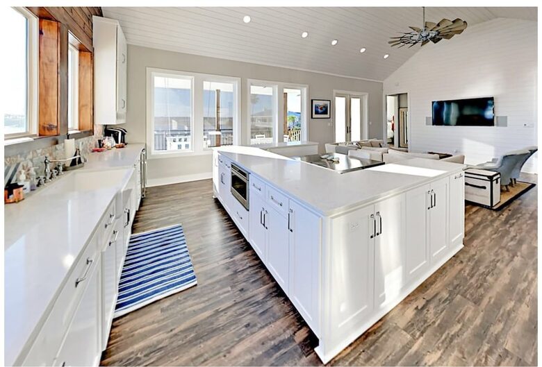 Modern Seaside Farmhouse - Rockport, Texas