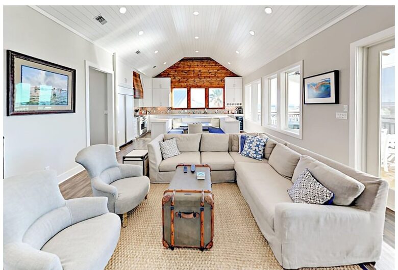 Modern Seaside Farmhouse - Rockport, Texas