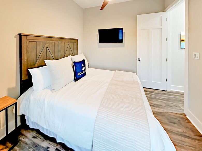 Modern Seaside Farmhouse - Rockport, Texas