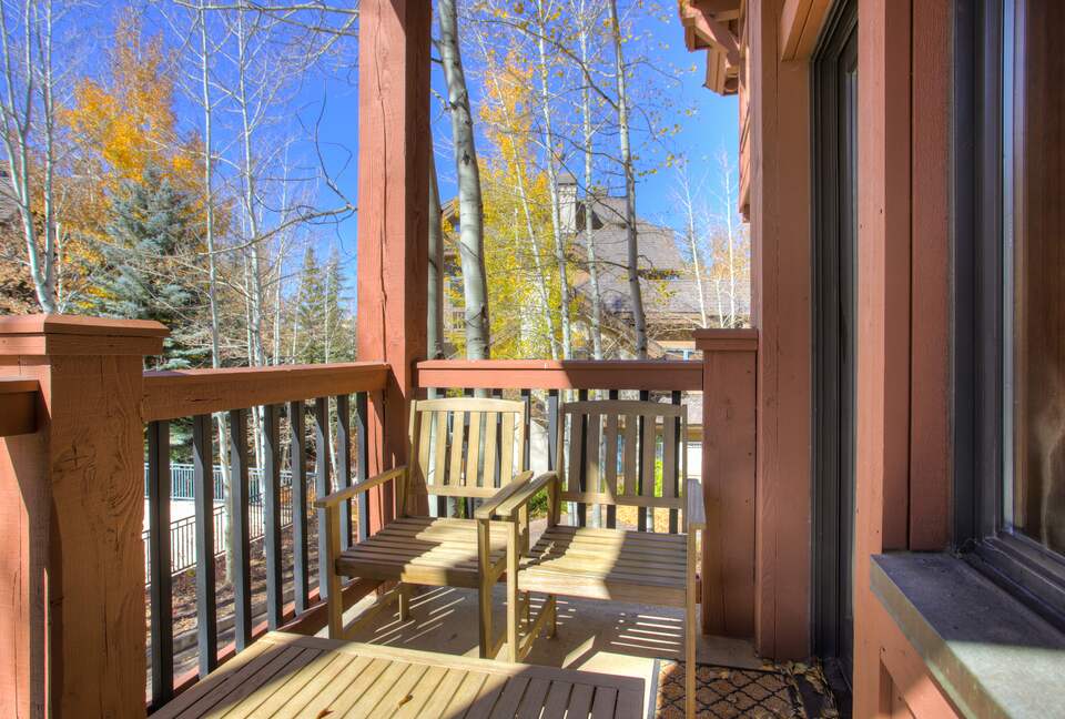 Arrowhead Beauty with Pool and Hot Tub! - Edwards, Colorado